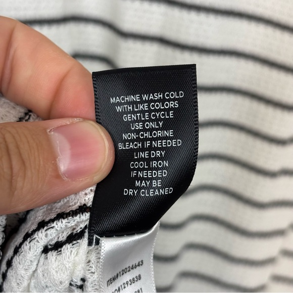 Torrid Stripe Black/White Waffle Knit Henley Shirt Size 2X NWT - Picture 8 of 9